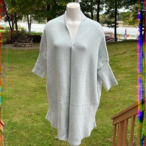 NWT Lissy shoulderless sweater S-M